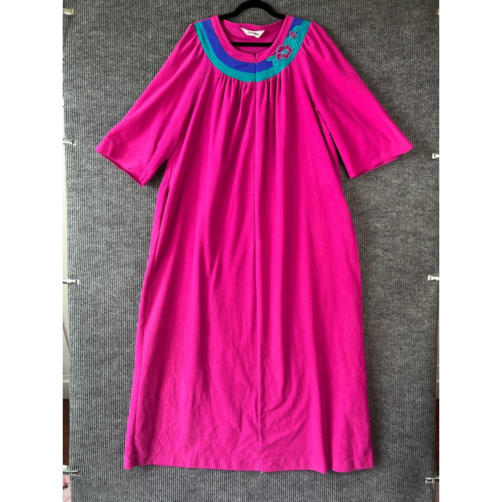 Vintage Shadowline 2X Pink Housecoat Robe Mod Embroidered Maxi 50s 60s Lounge